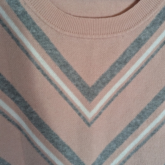 Liz Claiborne Pink, Gray, White Sweater Size Large - Picture 9 of 9